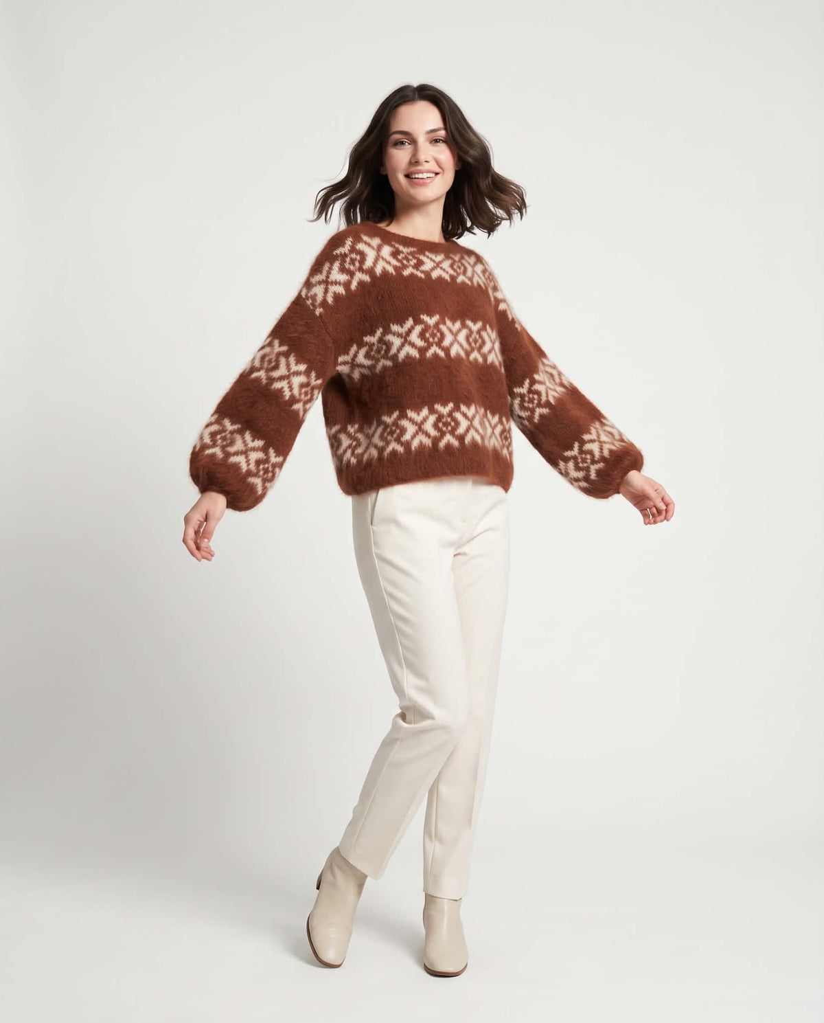 Vera Sweater Icord kanter frá Sandknit - Myrkabrún og ráhvít. Pappírsuppskrift. Onesize