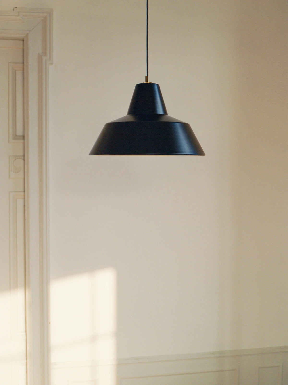 W4 - Matte Black