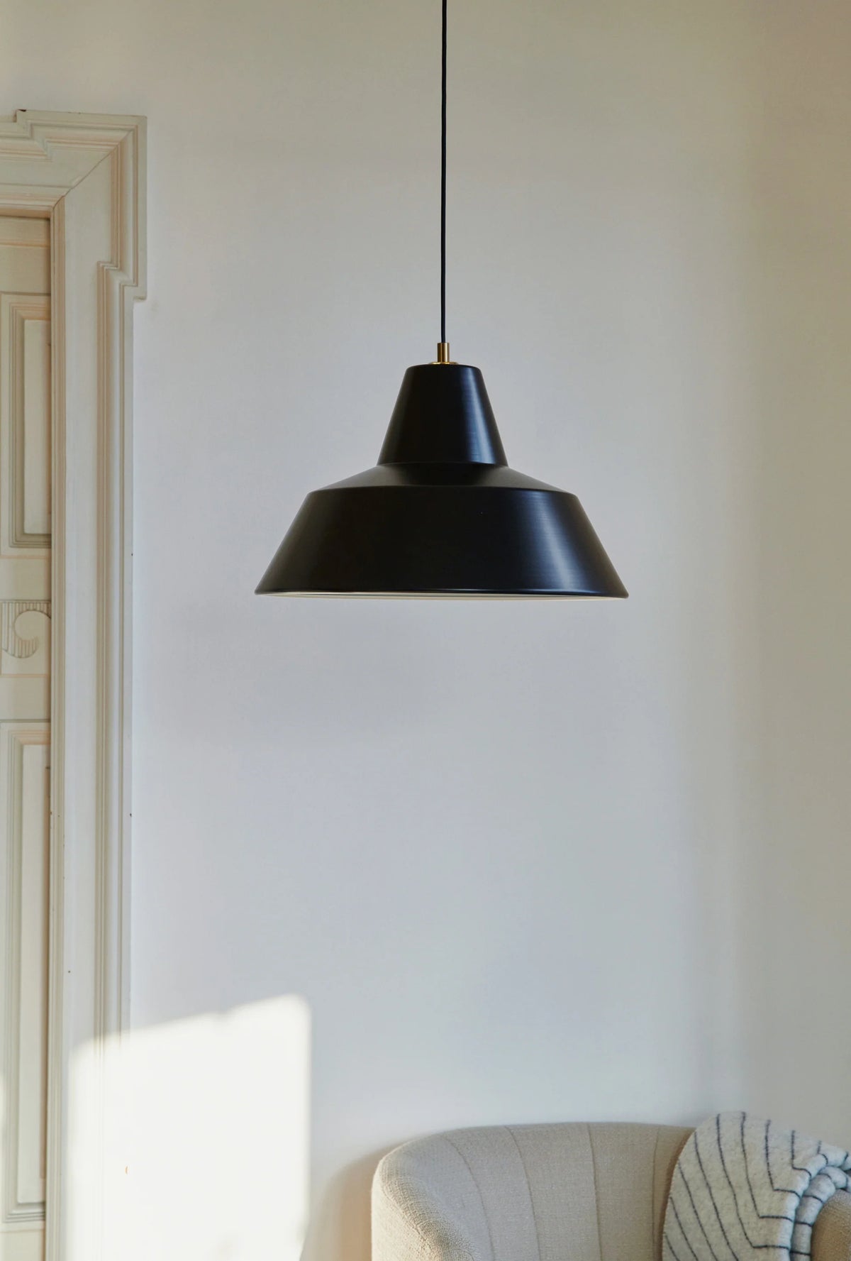 W4 - Matte Black