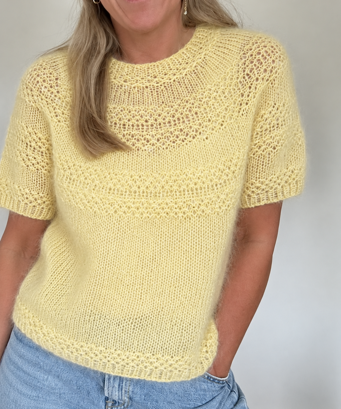 Elinor Blouse frá Jojo Knit - vel stødd og lit (pappírmynstur) - Stødd 2XL ella 3XL