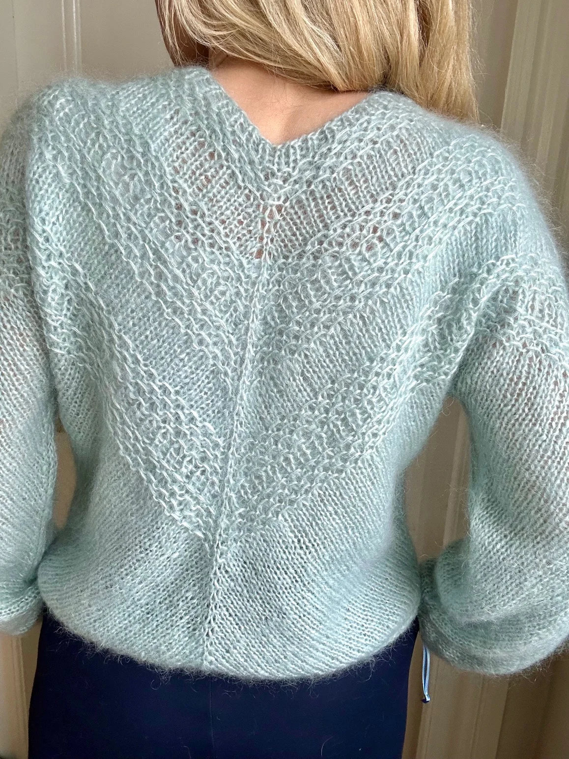 ELVA PULLOVER//DK - Small ella medium - Uttan uppskrift